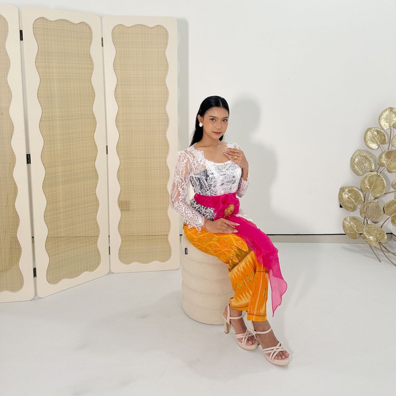 Kamen Untuk Rejang Sari Yang Elegan