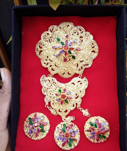 Bros Kebaya Susun Bahan Alpaka