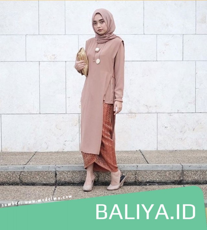 4 Tips Memilih Sandal Untuk Pakaian Kebaya