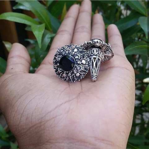 Subeng Alpaka Warna Batu Hitam