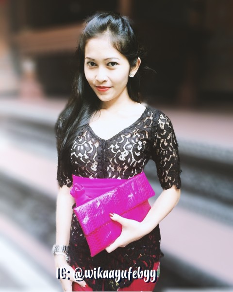 Koleksi Elegan Rok Kebaya Denim